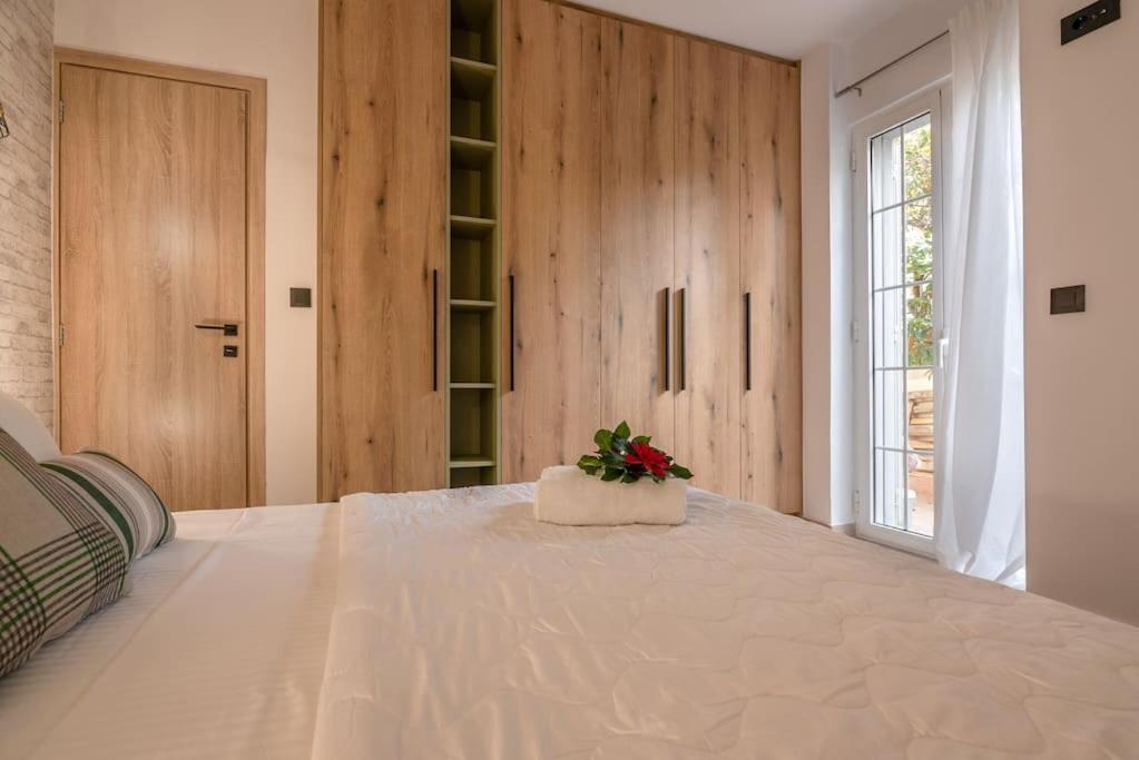 חאניה Yro Apartment מראה חיצוני תמונה